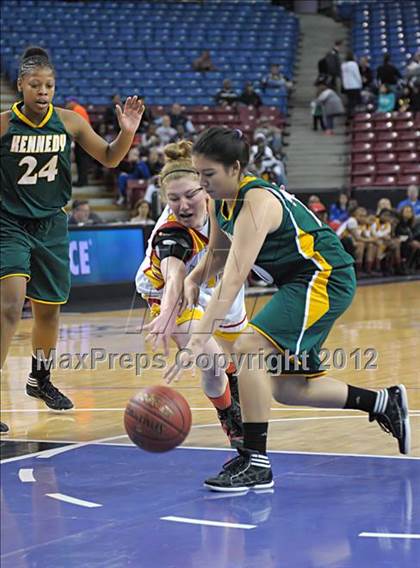 Thumbnail 2 in Berkeley vs. Kennedy (CIF D1 NorCal Regional Final) photogallery.
