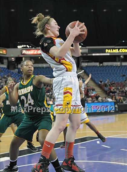 Thumbnail 3 in Berkeley vs. Kennedy (CIF D1 NorCal Regional Final) photogallery.