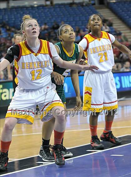 Thumbnail 3 in Berkeley vs. Kennedy (CIF D1 NorCal Regional Final) photogallery.