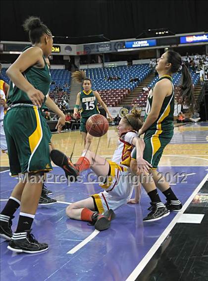 Thumbnail 1 in Berkeley vs. Kennedy (CIF D1 NorCal Regional Final) photogallery.