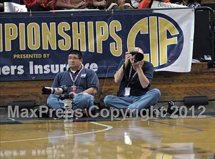 Thumbnail 3 in Berkeley vs. Kennedy (CIF D1 NorCal Regional Final) photogallery.