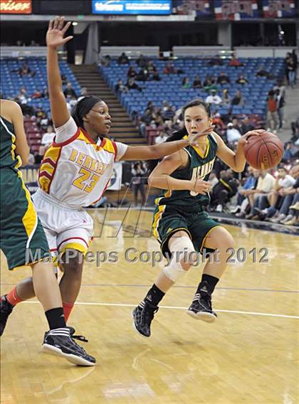 Thumbnail 3 in Berkeley vs. Kennedy (CIF D1 NorCal Regional Final) photogallery.