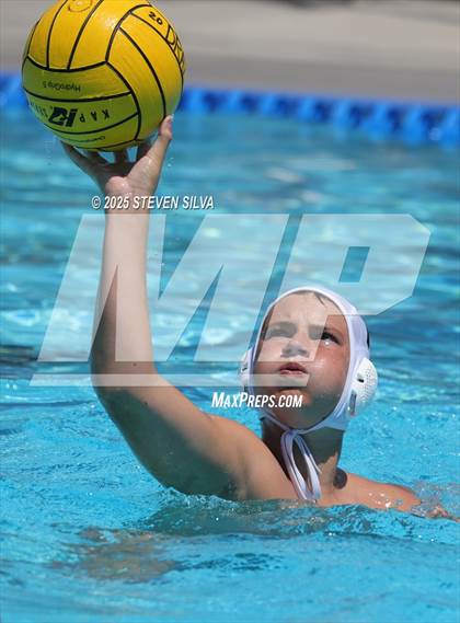 Thumbnail 2 in La Jolla vs. Torrey Pines (18th Annual Draz Classic) photogallery.