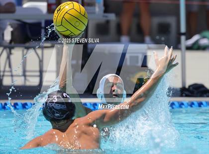 Thumbnail 2 in La Jolla vs. Torrey Pines (18th Annual Draz Classic) photogallery.