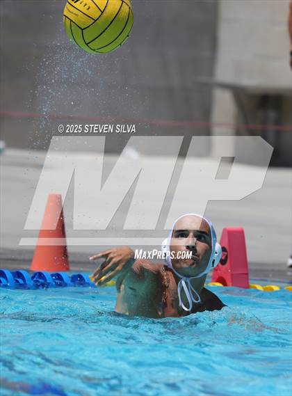 Thumbnail 2 in La Jolla vs. Torrey Pines (18th Annual Draz Classic) photogallery.