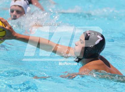 Thumbnail 3 in La Jolla vs. Torrey Pines (18th Annual Draz Classic) photogallery.