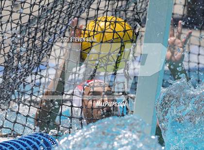 Thumbnail 2 in La Jolla vs. Torrey Pines (18th Annual Draz Classic) photogallery.