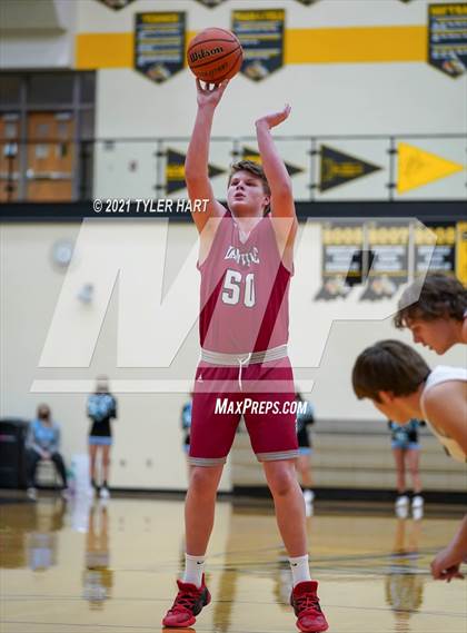 Thumbnail 3 in Danville vs Cascade (Avon High School) photogallery.