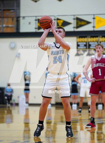 Thumbnail 2 in Danville vs Cascade (Avon High School) photogallery.