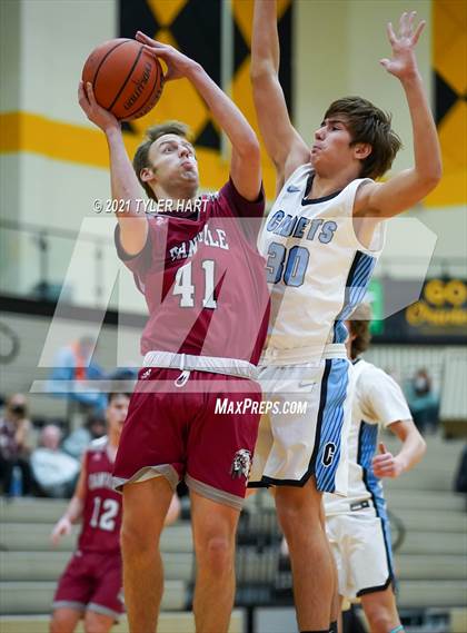 Thumbnail 2 in Danville vs Cascade (Avon High School) photogallery.