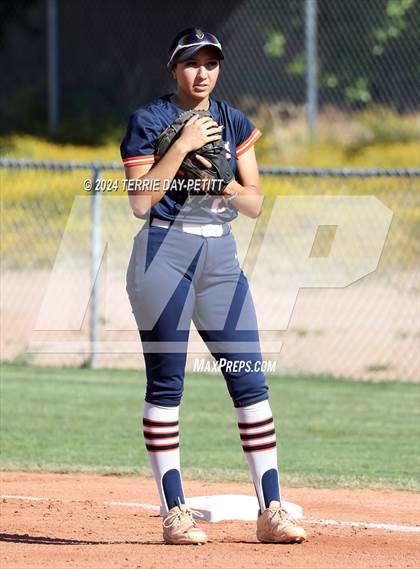 Thumbnail 2 in Poston Butte vs Deer Valley (AIA 4A Conference Play-In) photogallery.
