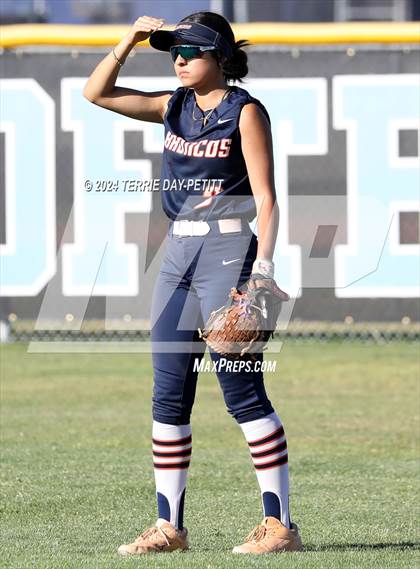Thumbnail 2 in Poston Butte vs Deer Valley (AIA 4A Conference Play-In) photogallery.