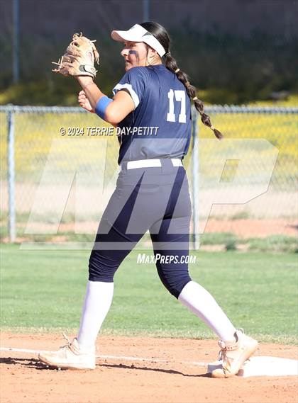 Thumbnail 3 in Poston Butte vs Deer Valley (AIA 4A Conference Play-In) photogallery.
