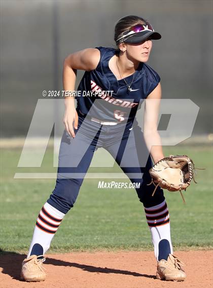 Thumbnail 3 in Poston Butte vs Deer Valley (AIA 4A Conference Play-In) photogallery.