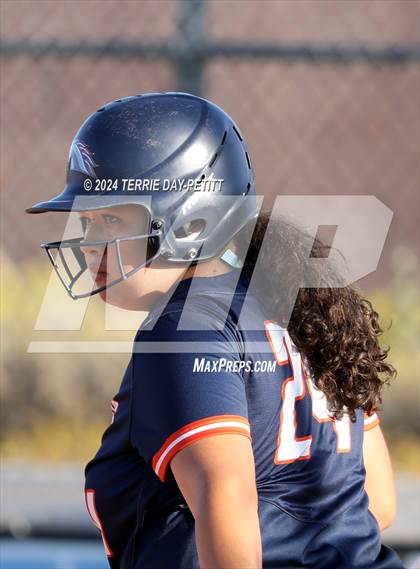 Thumbnail 1 in Poston Butte vs Deer Valley (AIA 4A Conference Play-In) photogallery.