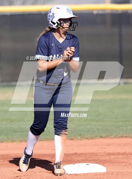 Thumbnail 2 in Poston Butte vs Deer Valley (AIA 4A Conference Play-In) photogallery.