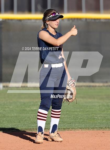 Thumbnail 2 in Poston Butte vs Deer Valley (AIA 4A Conference Play-In) photogallery.