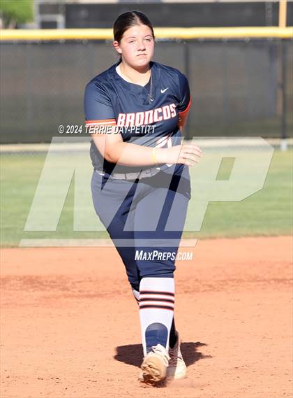 Thumbnail 1 in Poston Butte vs Deer Valley (AIA 4A Conference Play-In) photogallery.