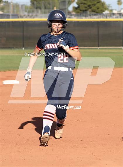 Thumbnail 1 in Poston Butte vs Deer Valley (AIA 4A Conference Play-In) photogallery.