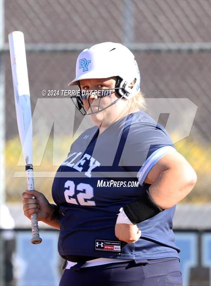 Thumbnail 2 in Poston Butte vs Deer Valley (AIA 4A Conference Play-In) photogallery.