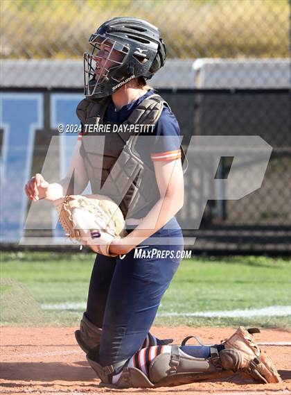 Thumbnail 1 in Poston Butte vs Deer Valley (AIA 4A Conference Play-In) photogallery.