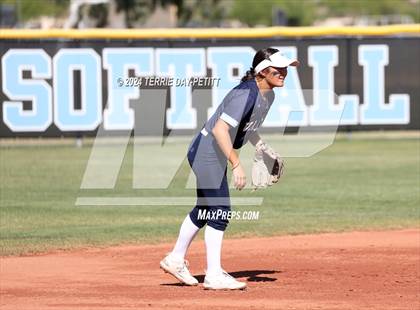 Thumbnail 2 in Poston Butte vs Deer Valley (AIA 4A Conference Play-In) photogallery.