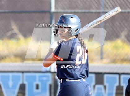 Thumbnail 3 in Poston Butte vs Deer Valley (AIA 4A Conference Play-In) photogallery.