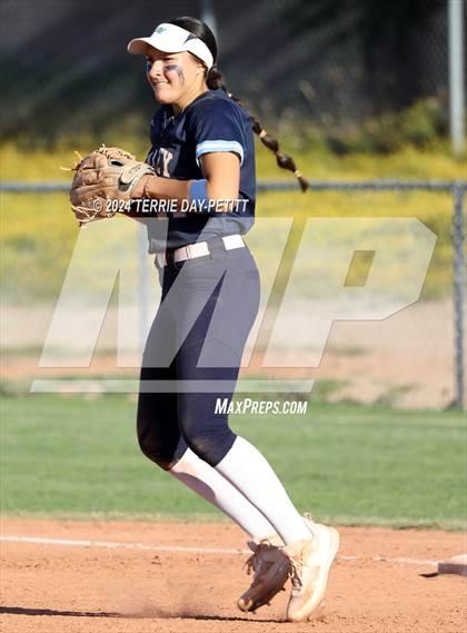 Thumbnail 2 in Poston Butte vs Deer Valley (AIA 4A Conference Play-In) photogallery.