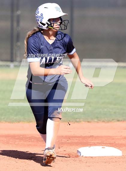 Thumbnail 1 in Poston Butte vs Deer Valley (AIA 4A Conference Play-In) photogallery.