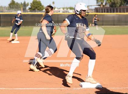 Thumbnail 1 in Poston Butte vs Deer Valley (AIA 4A Conference Play-In) photogallery.
