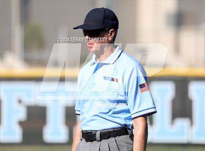 Thumbnail 2 in Poston Butte vs Deer Valley (AIA 4A Conference Play-In) photogallery.