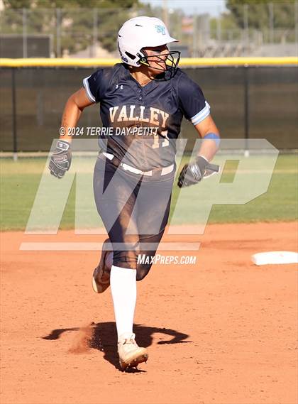 Thumbnail 3 in Poston Butte vs Deer Valley (AIA 4A Conference Play-In) photogallery.
