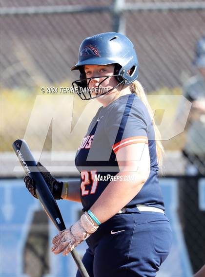 Thumbnail 3 in Poston Butte vs Deer Valley (AIA 4A Conference Play-In) photogallery.