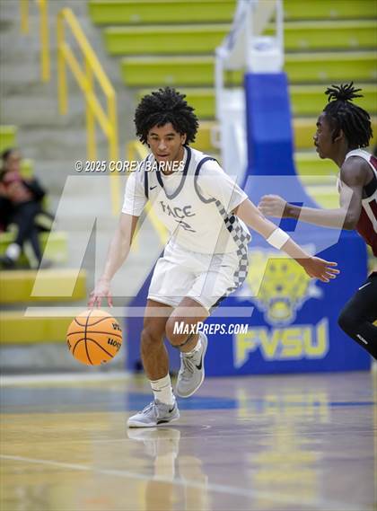 Thumbnail 2 in Pace Academy vs. Tucker (4A GHSA Final Four) photogallery.