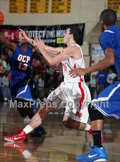 Thumbnail 3 in Mater Dei vs. Orlando Christian Prep (City of Palms Classic) photogallery.