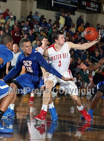 Thumbnail 2 in Mater Dei vs. Orlando Christian Prep (City of Palms Classic) photogallery.