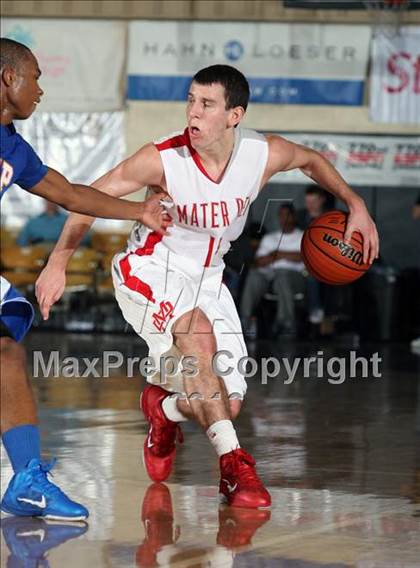 Thumbnail 3 in Mater Dei vs. Orlando Christian Prep (City of Palms Classic) photogallery.
