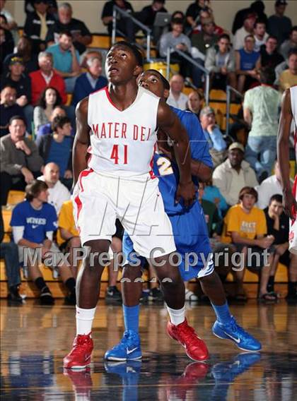 Thumbnail 1 in Mater Dei vs. Orlando Christian Prep (City of Palms Classic) photogallery.