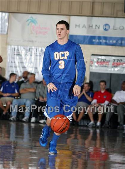 Thumbnail 2 in Mater Dei vs. Orlando Christian Prep (City of Palms Classic) photogallery.