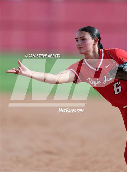Thumbnail 1 in Grandview @ Regis Jesuit photogallery.