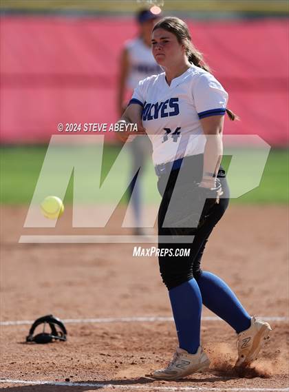 Thumbnail 1 in Grandview @ Regis Jesuit photogallery.