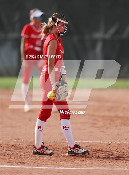 Thumbnail 1 in Grandview @ Regis Jesuit photogallery.