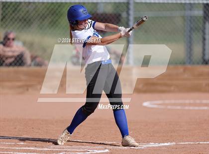 Thumbnail 2 in Grandview @ Regis Jesuit photogallery.