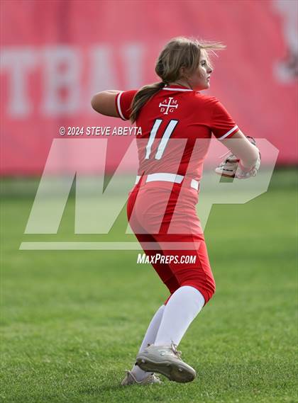 Thumbnail 1 in Grandview @ Regis Jesuit photogallery.