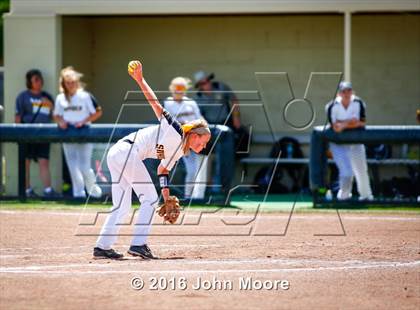 Thumbnail 1 in Snyder vs Seminole (UIL 4A Playoffs) photogallery.