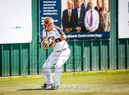 Thumbnail 1 in Snyder vs Seminole (UIL 4A Playoffs) photogallery.