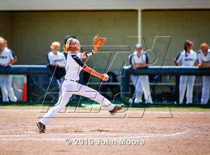 Thumbnail 2 in Snyder vs Seminole (UIL 4A Playoffs) photogallery.