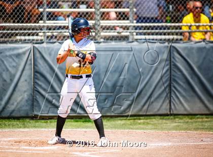 Thumbnail 2 in Snyder vs Seminole (UIL 4A Playoffs) photogallery.