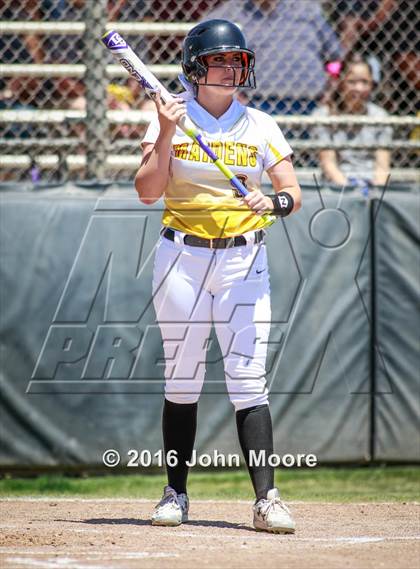 Thumbnail 1 in Snyder vs Seminole (UIL 4A Playoffs) photogallery.