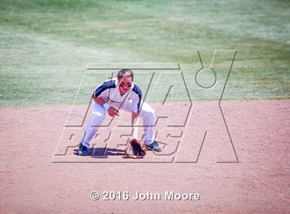 Thumbnail 1 in Snyder vs Seminole (UIL 4A Playoffs) photogallery.